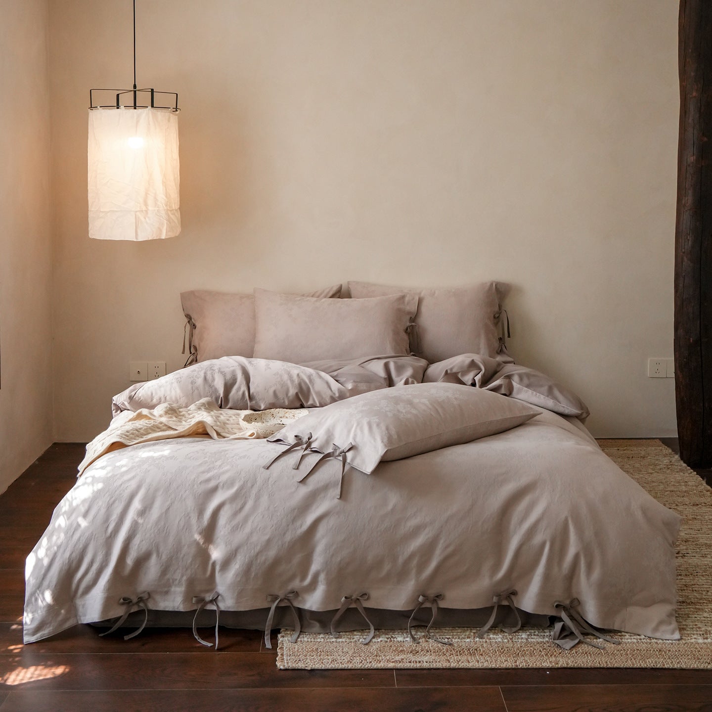 Blush Fleur Jacquard Cotton Bedding Set – Stone Taupe Berriscent