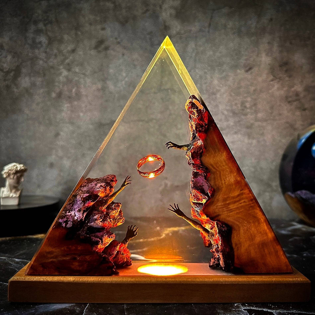 The Ring of Light – Handcrafted Resin Pyramid Lamp Berriscent