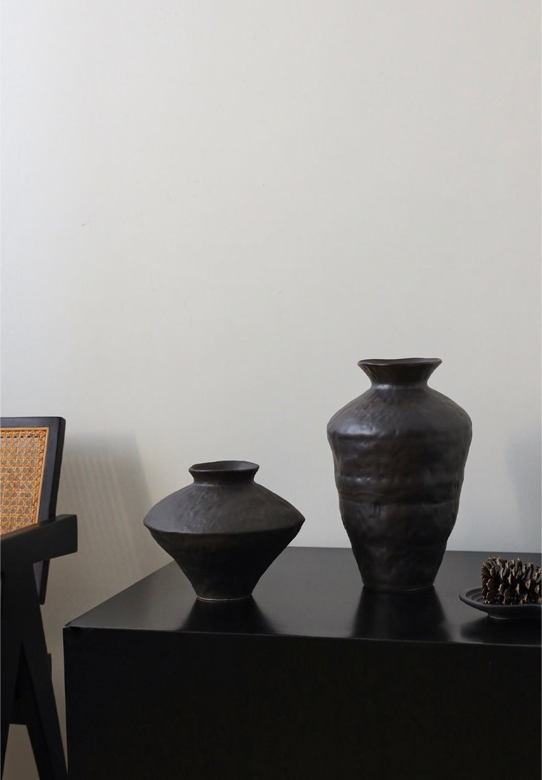 Obsidian Sculpture Vase Collection Berriscent