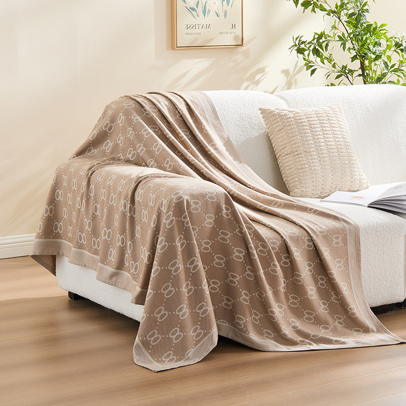 Eterna Patterned Throw – Subtle Luxury in Soft Jacquard Weave Berriscent 