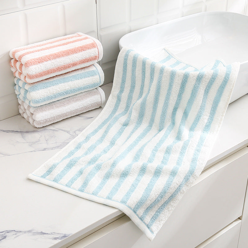 Pastel Stripe Cotton Towel – Softness Meets Everyday Elegance Berriscent