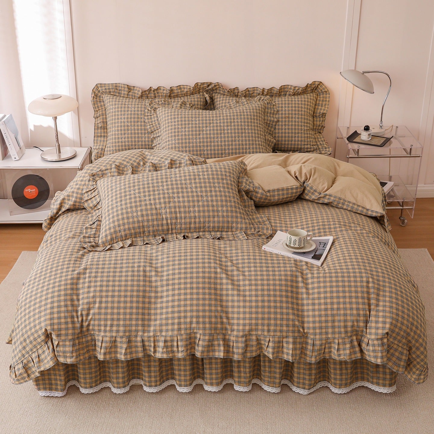 The Toasted Hearth Ensemble | 40s Quilted Bed Linen