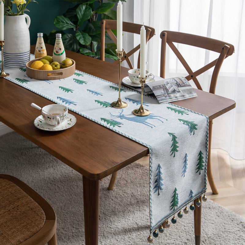 Evergreen Elegance Table Runner Berriscent