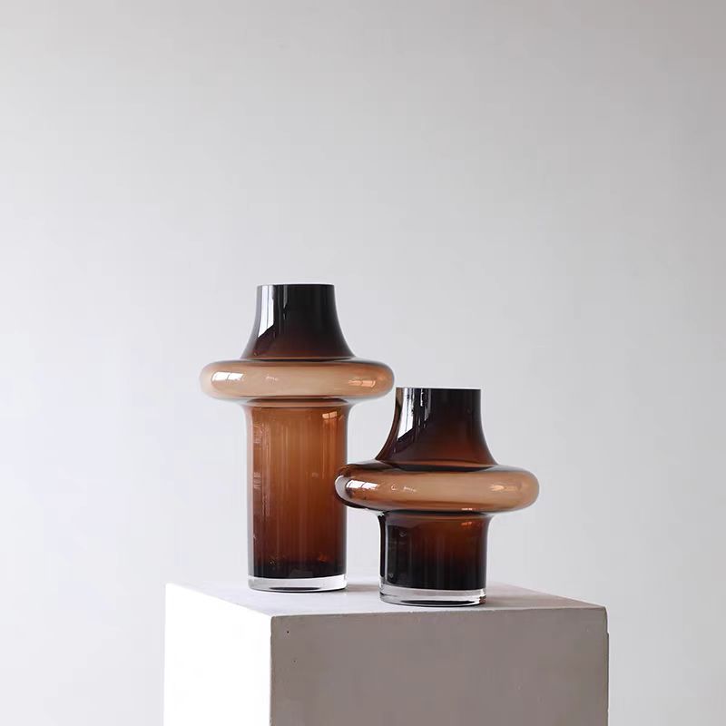 Amber Horizon Vase – Sculptural Gradient Glass Berriscent