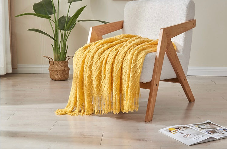 Solea Textured Throw – Soft Woven Elegance with Fringe Detail Berriscent