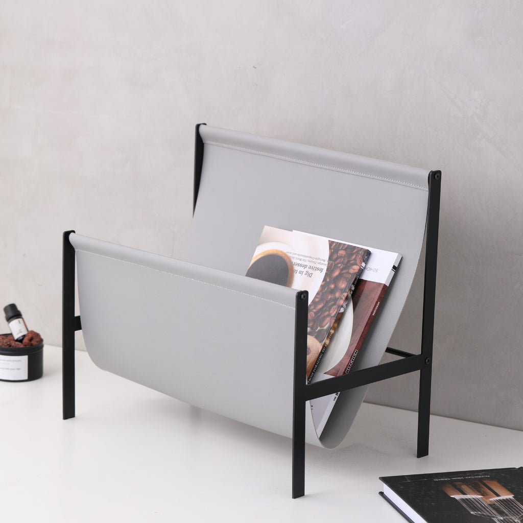 Contour Leather Display Rack Berriscent