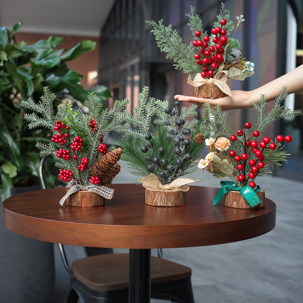 Christmas Table Decoration with Pine, Berries & Rustic Base – 25 cm