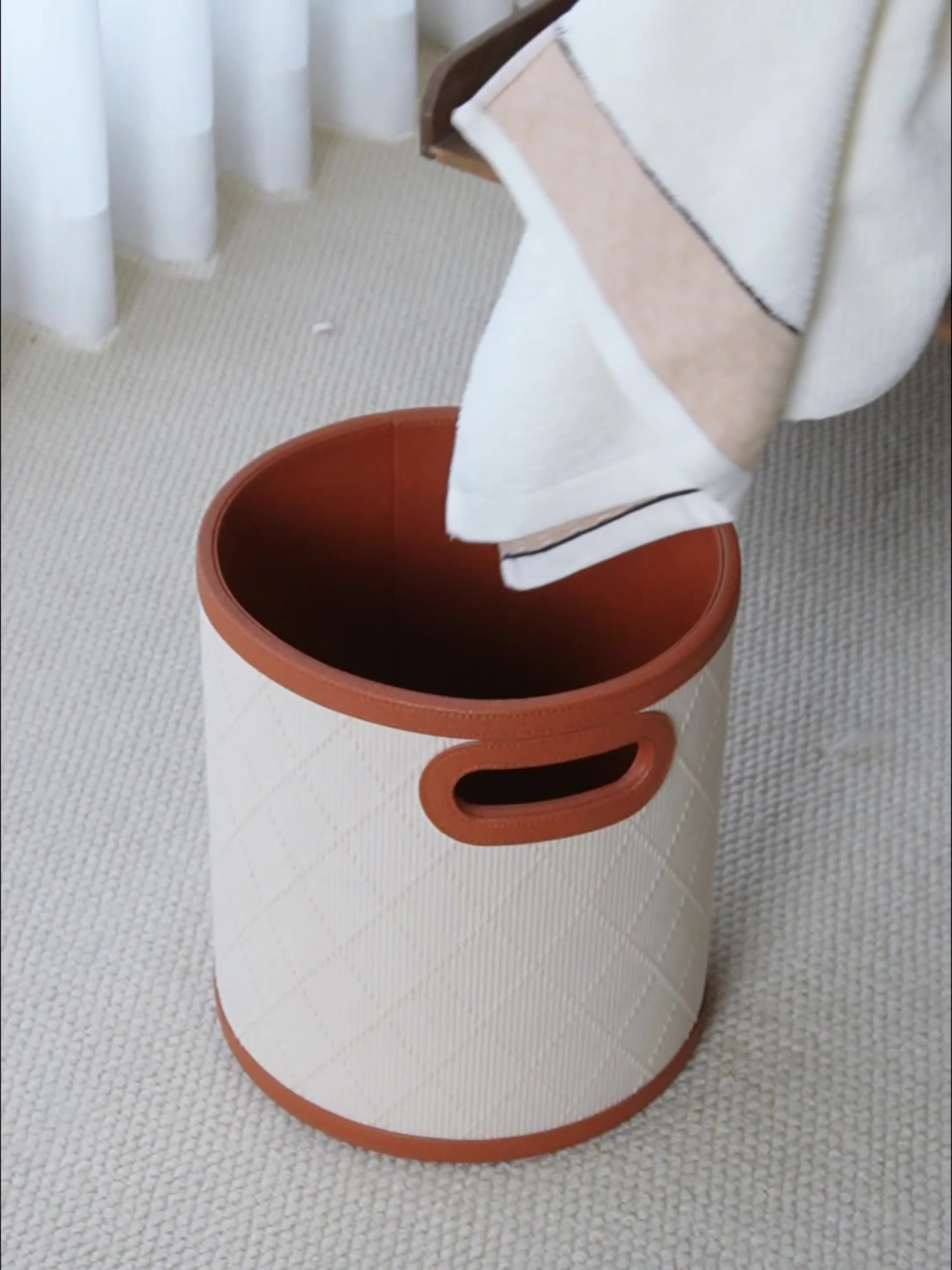 Round Woven Storage Basket – Beige & Brown Berriscent