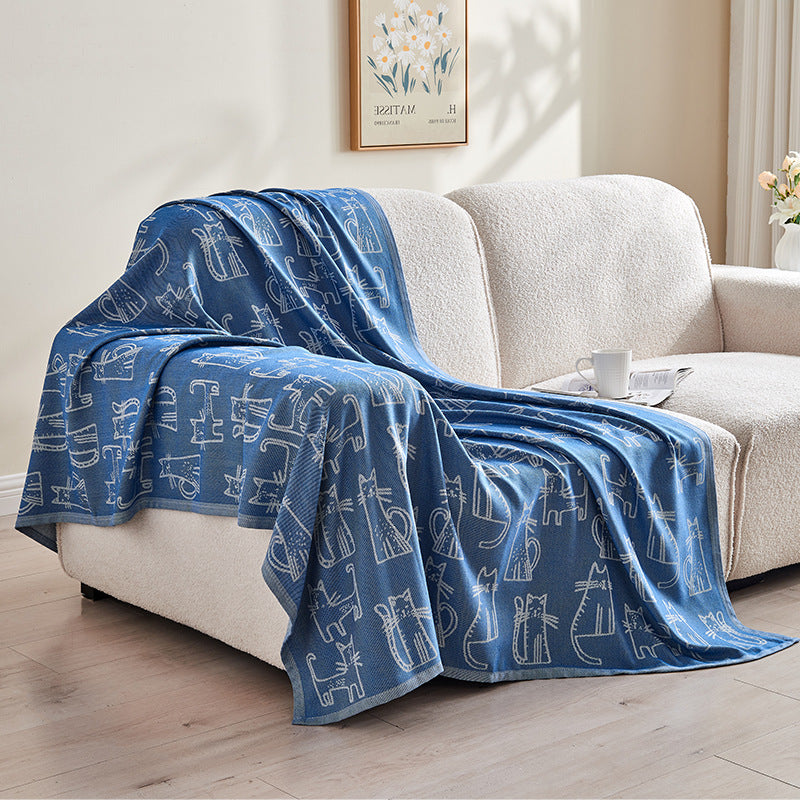 Miaou Comfort Throw – Playful Charm in Soft Jacquard Berriscent
