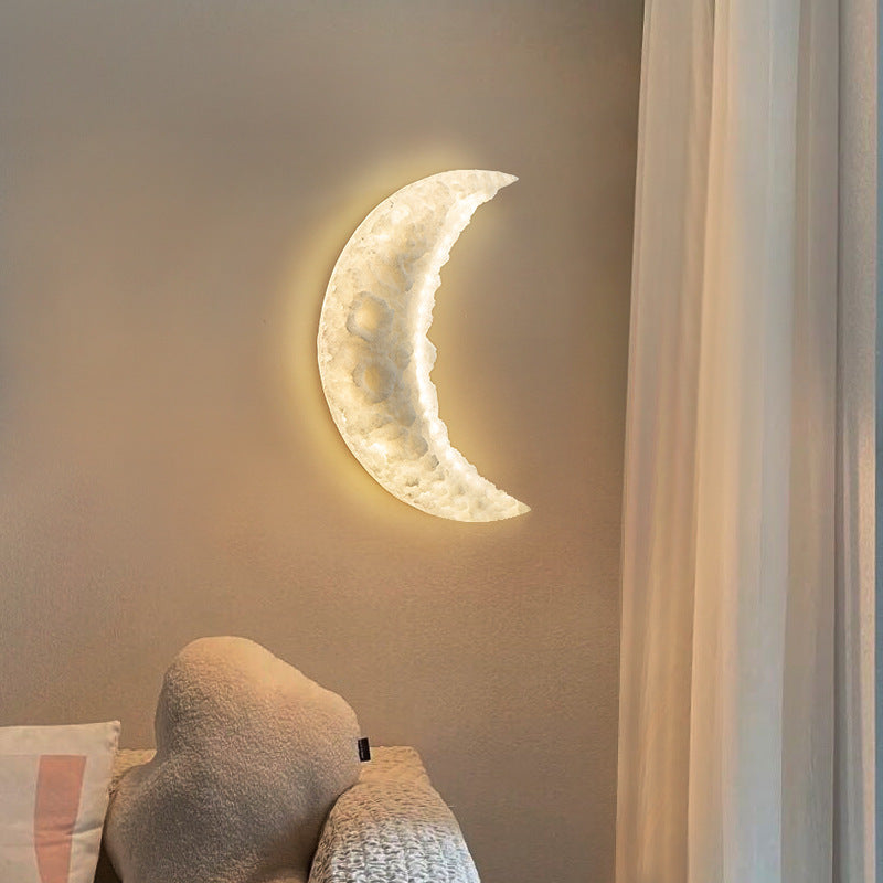 Lunar Glow Wall Lamp Berriscent