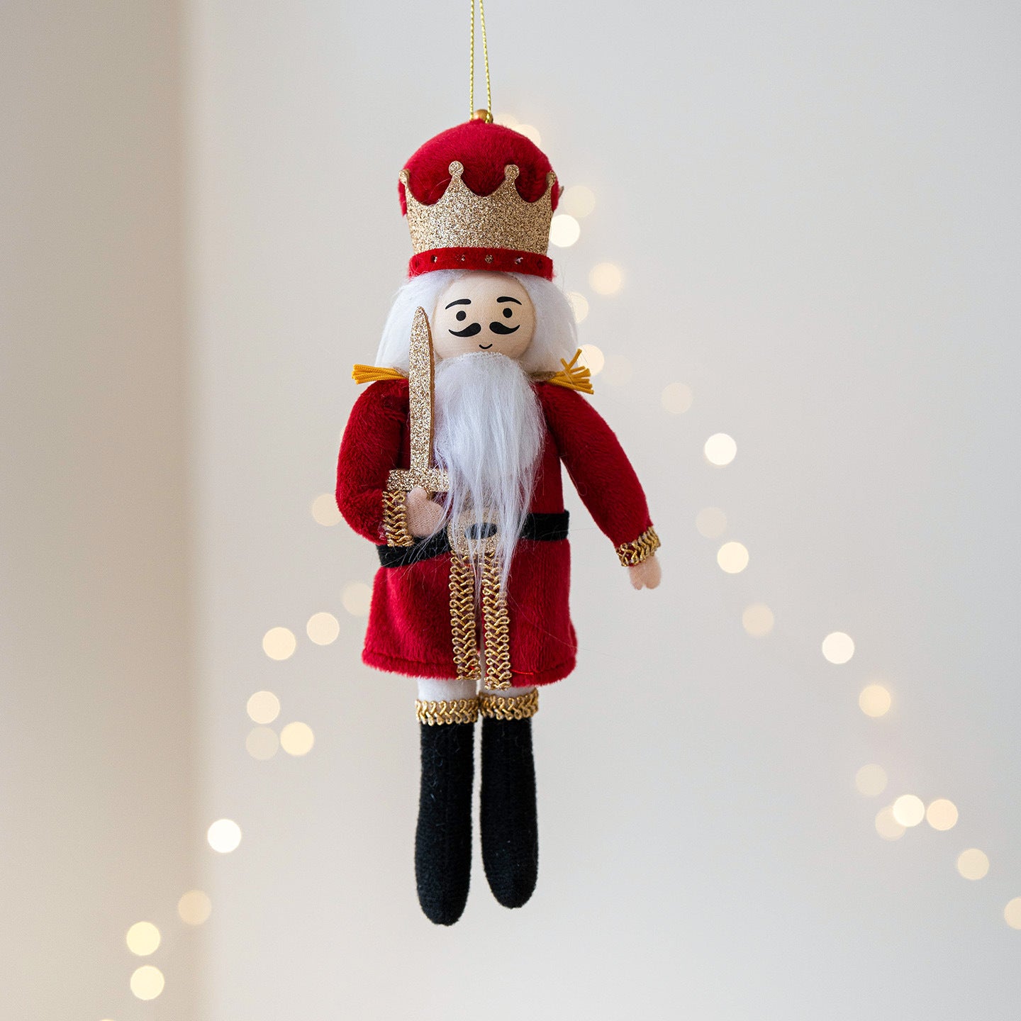 Royal Nutcracker Kings Berriscent