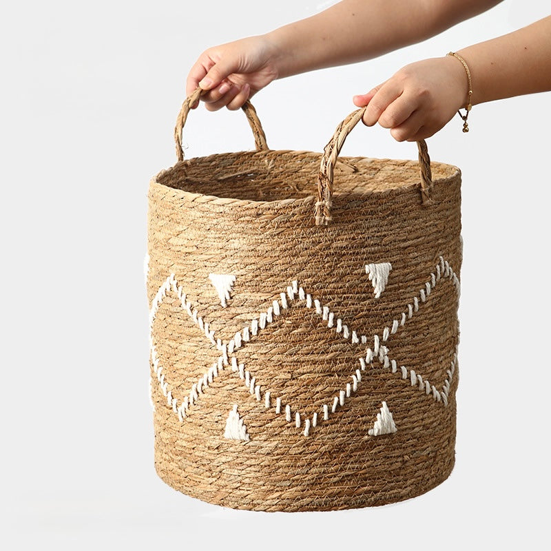 Embroidered Seagrass Storage & Laundry Basket Berriscent