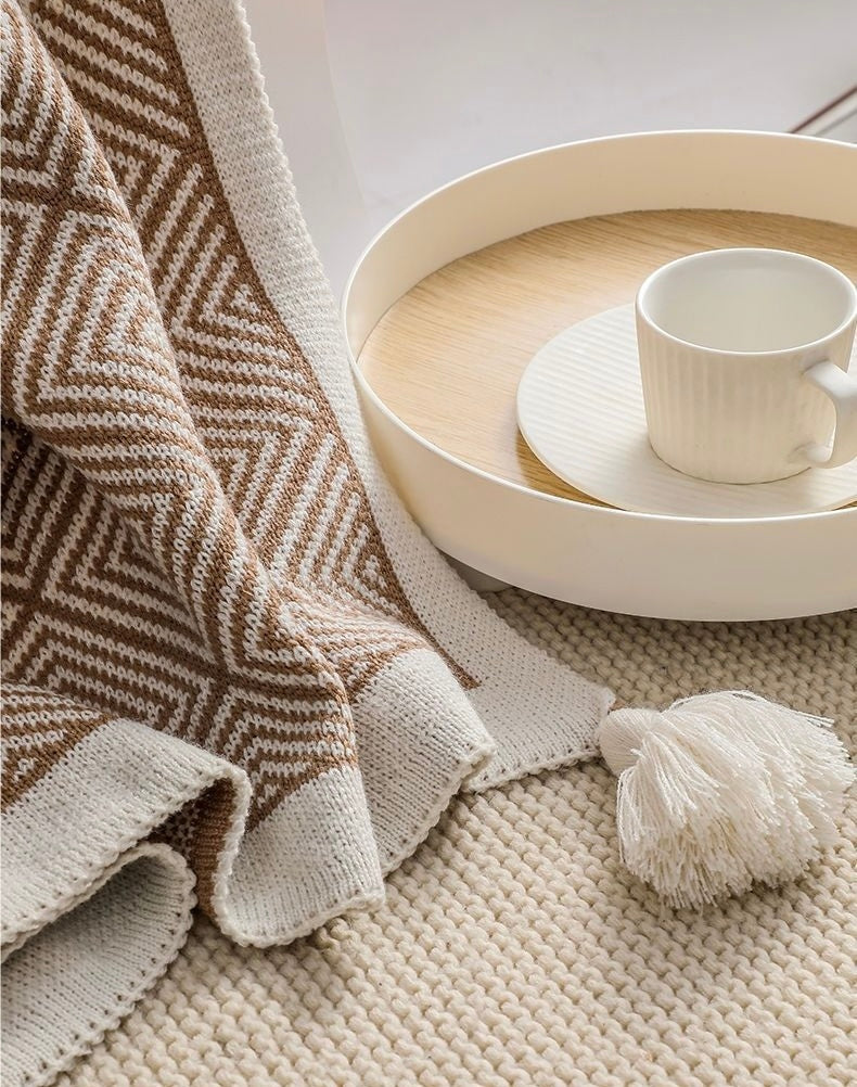 Geometric Weave Tasselled Throw Blanket Berriscent