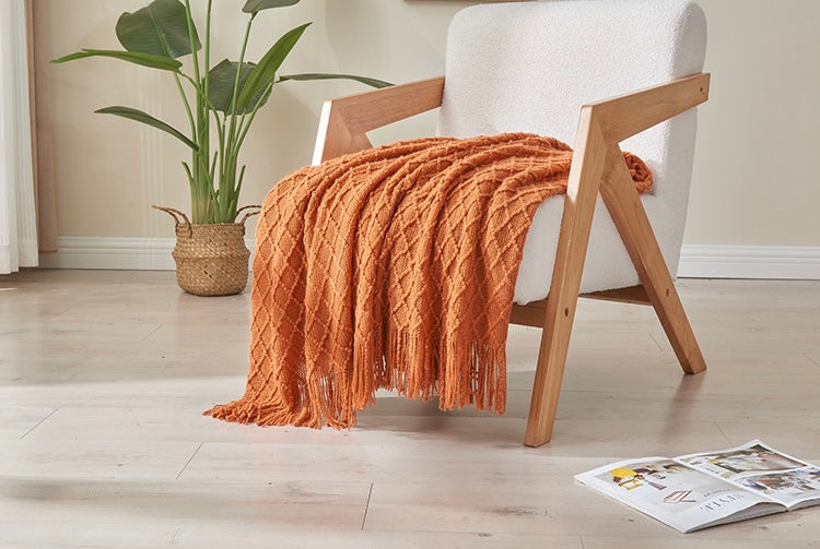 Solea Textured Throw – Soft Woven Elegance with Fringe Detail Berriscent