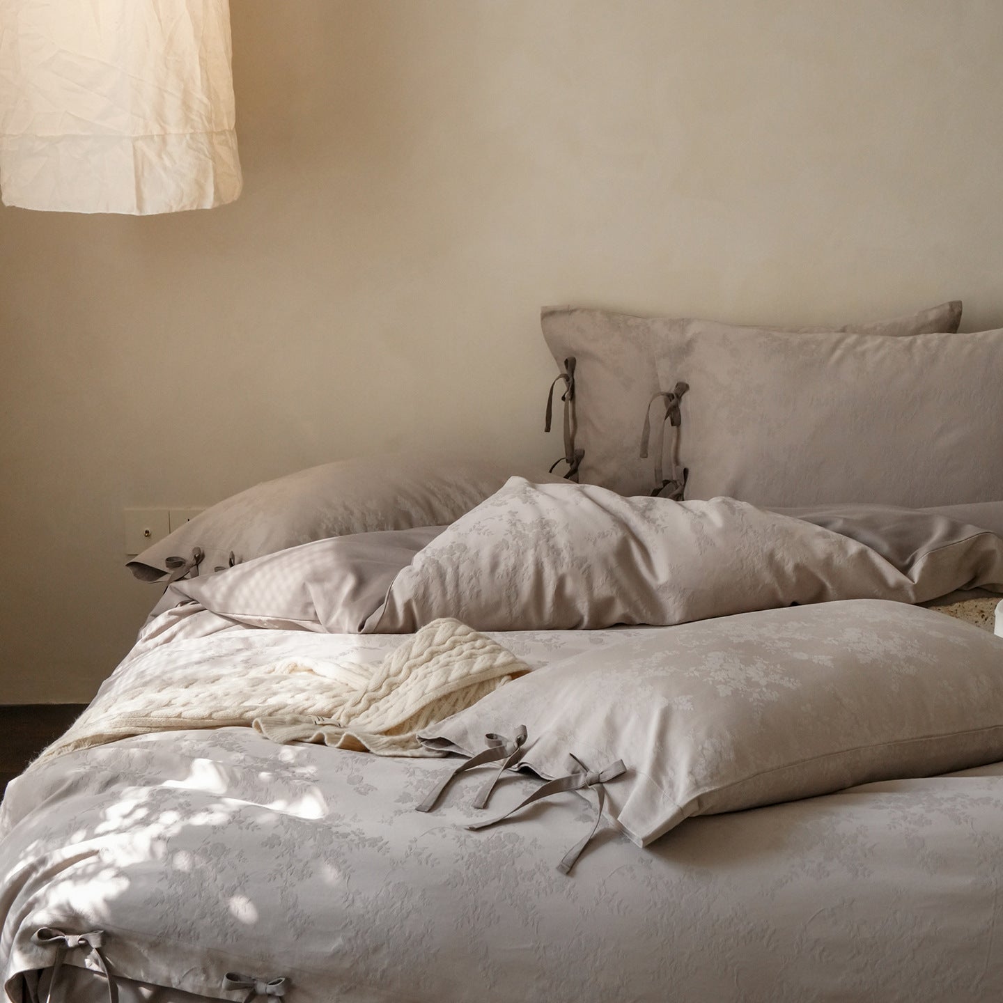 Blush Fleur Jacquard Cotton Bedding Set – Stone Taupe Berriscent