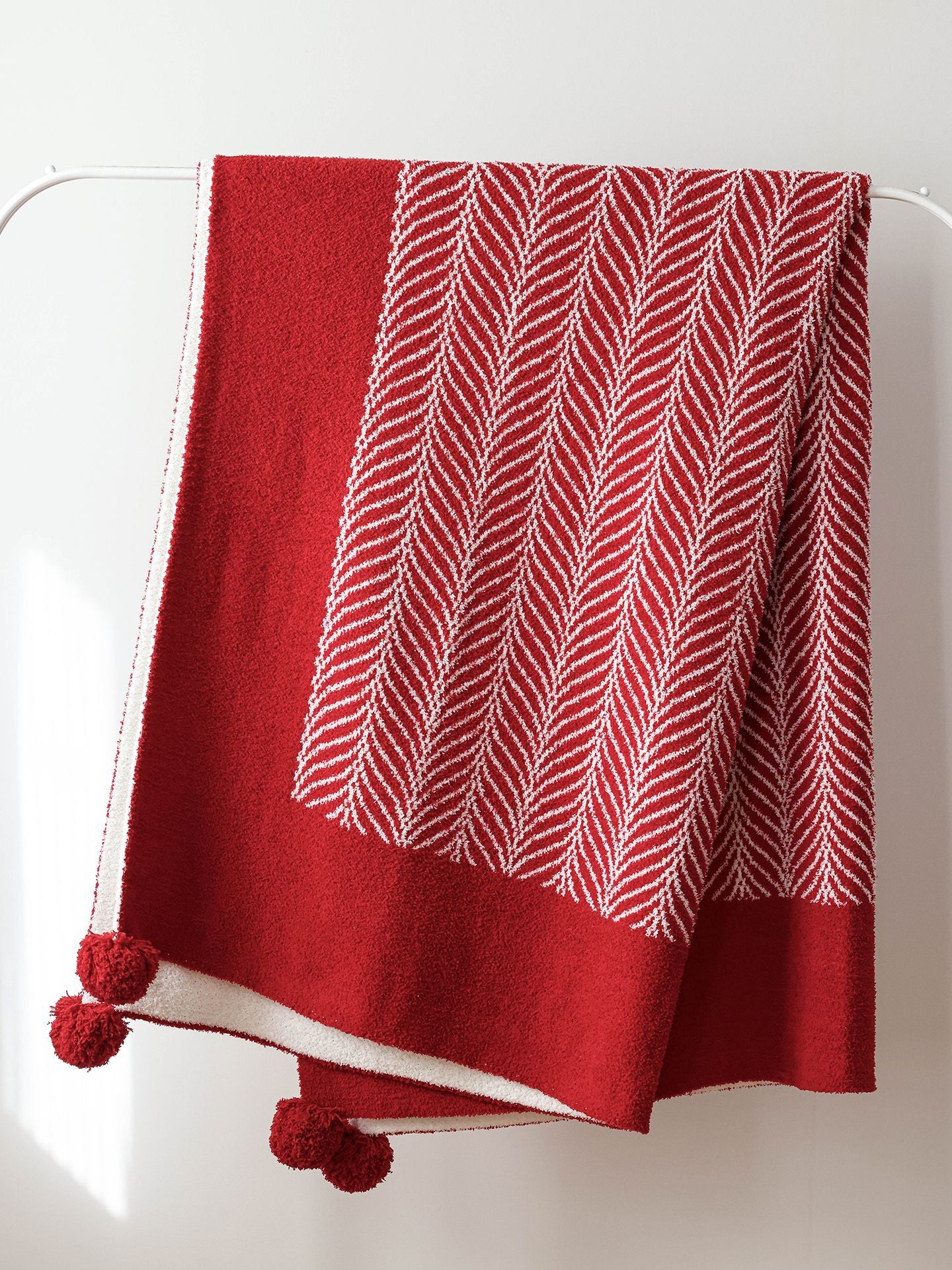 Red Woven Pom-Pom Throw Blanket Berriscent