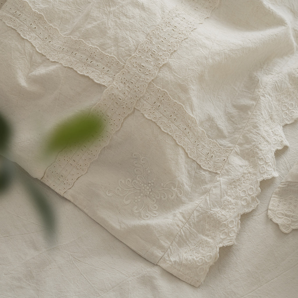 The Linen Whisper | Lace-Trimmed Cotton & Linen Bed Linen