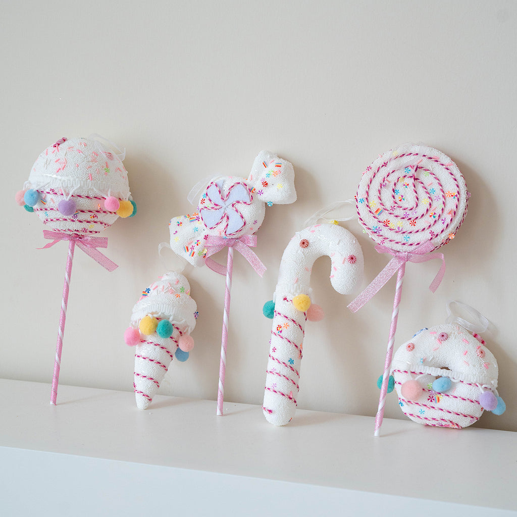 Candyland Christmas Ornament Set – 6 Pieces Beriscent