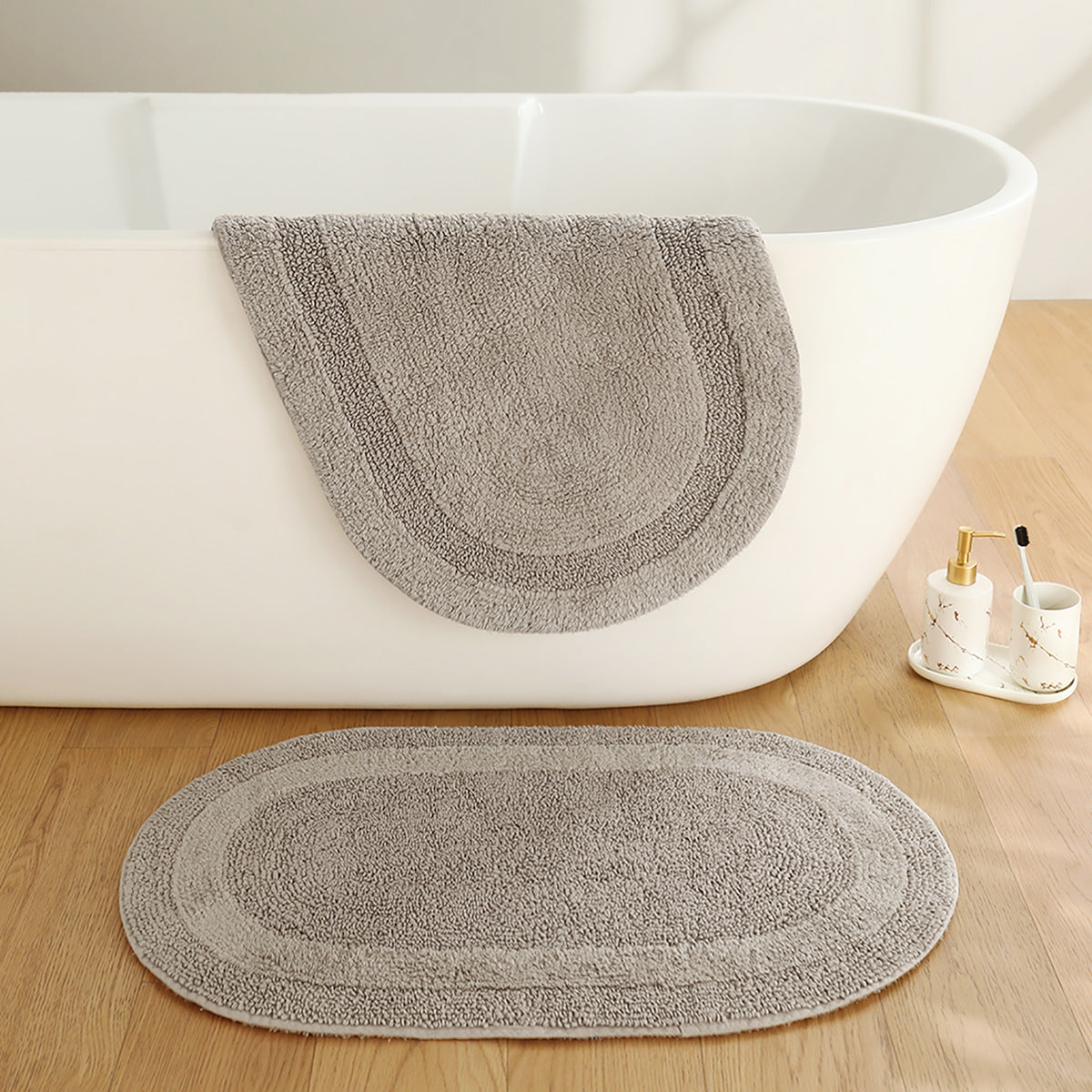 The Cosy Oval Cotton Bath Mat Berriscent