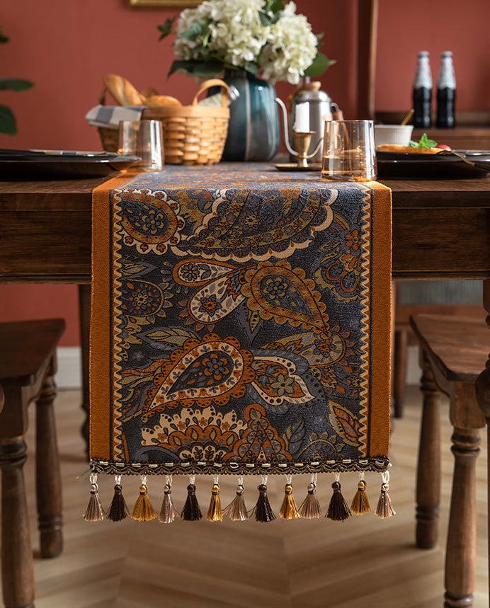Bohemian Jacquard Table Runner with Tassels Berriscent