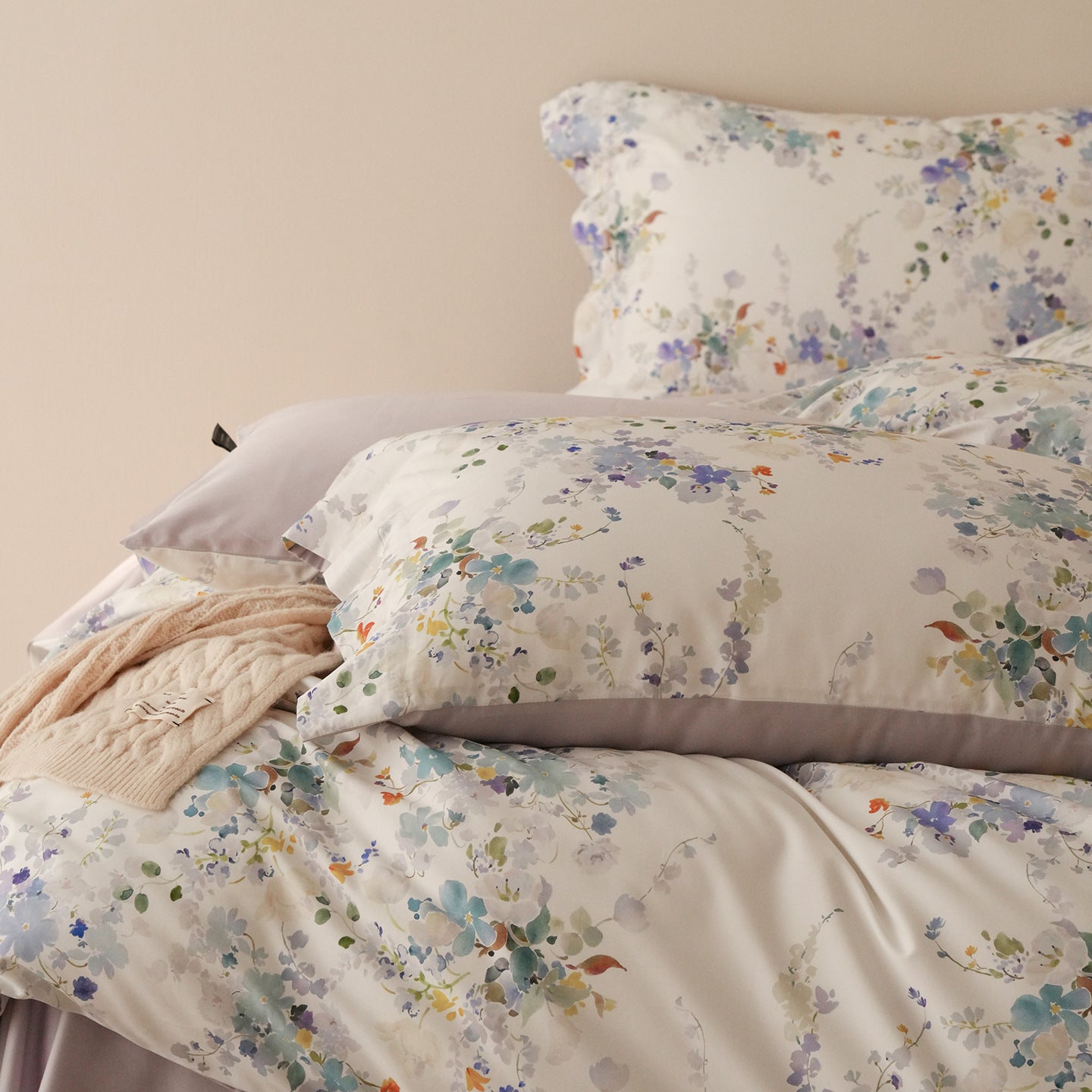 Whispering Meadow Floral Bedding Set Berriscent
