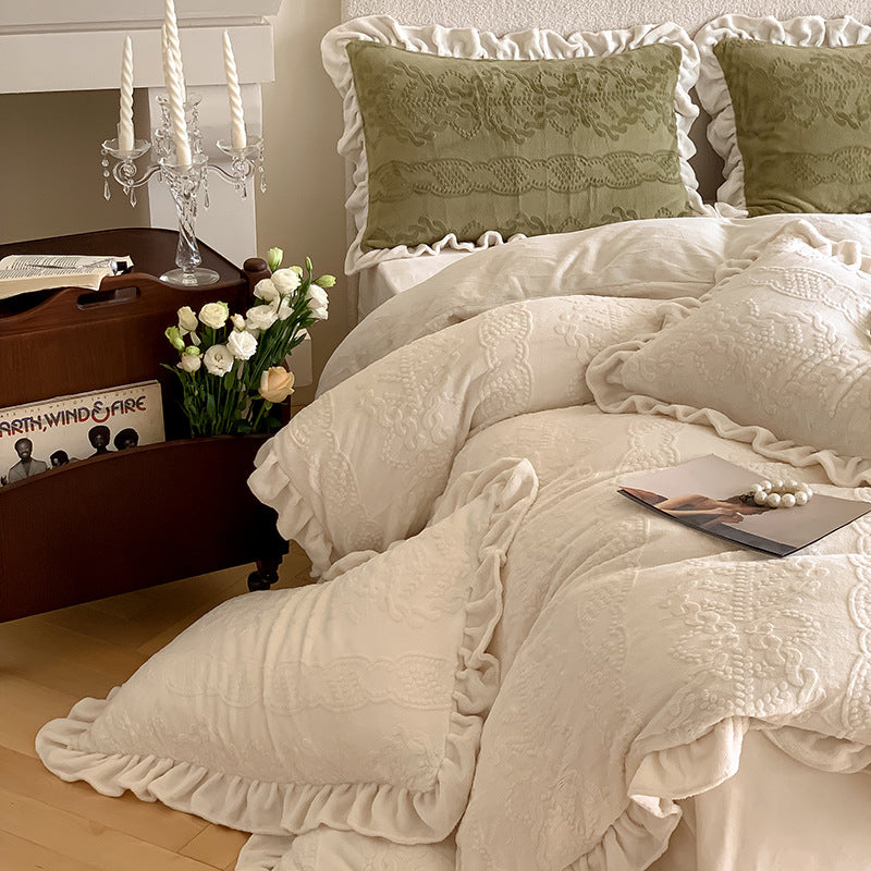 Ivory Château Bedding Set (4-Piece) Berriscent