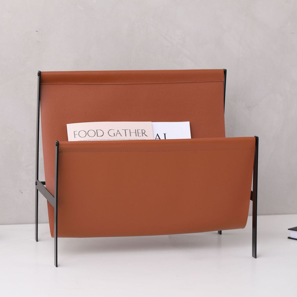 Contour Leather Display Rack Berriscent