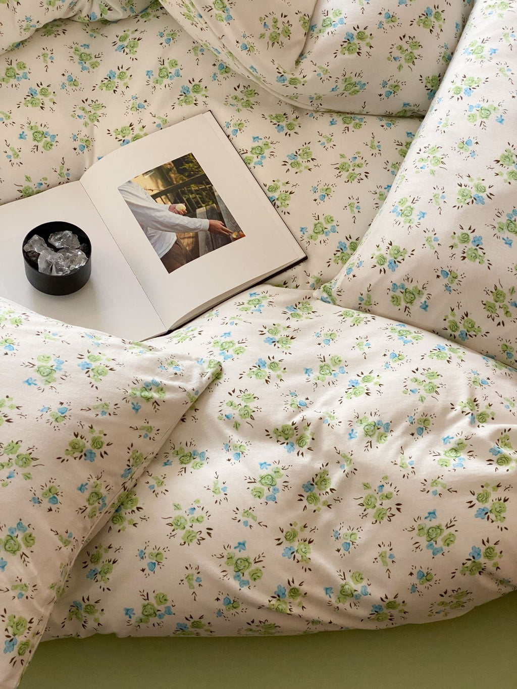 Meadow Bloom Washed Cotton Bedding Set – 4 Piece Collection Berriscent