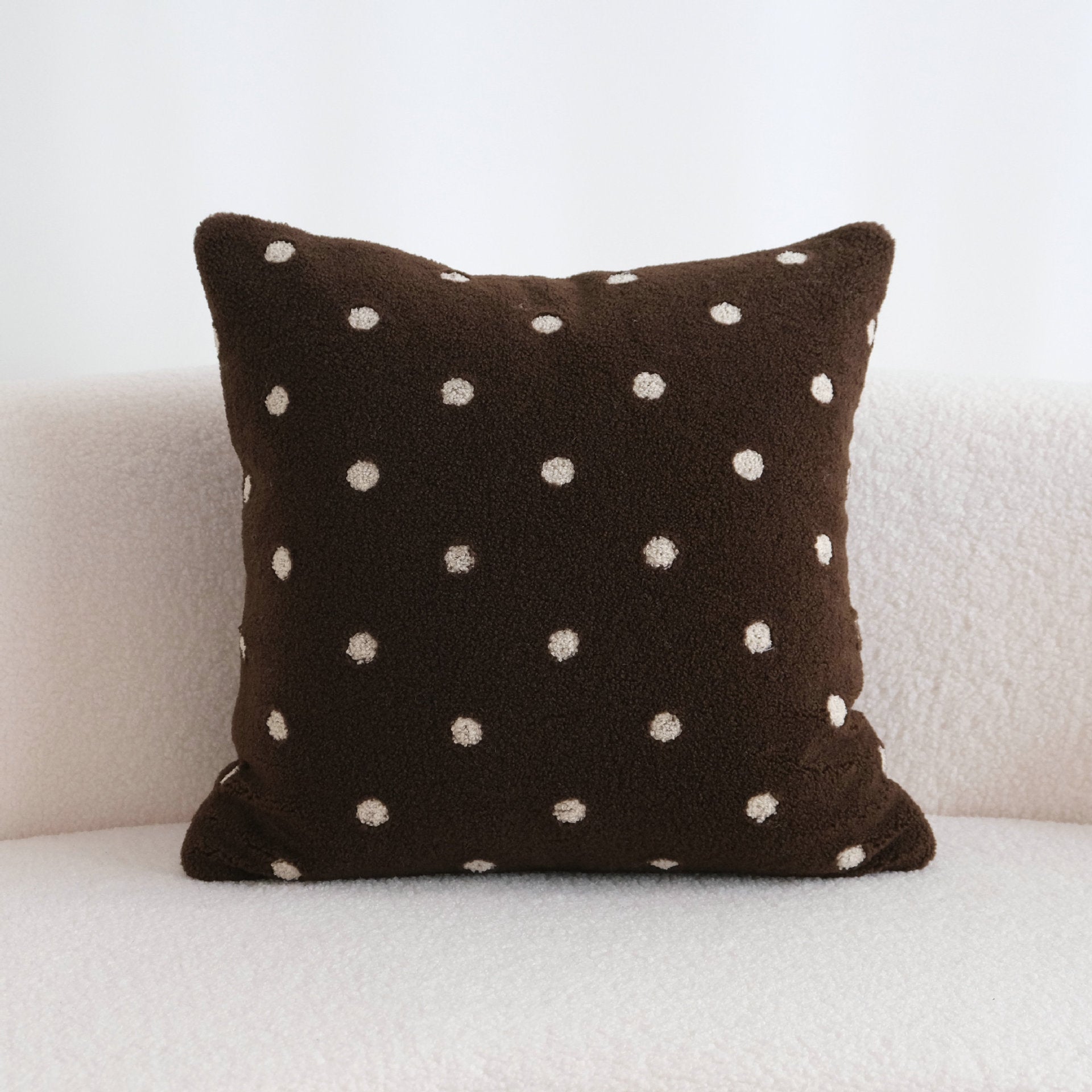 Soft Dot Collection – Decorative Cushion / Pillowcase Berriscent