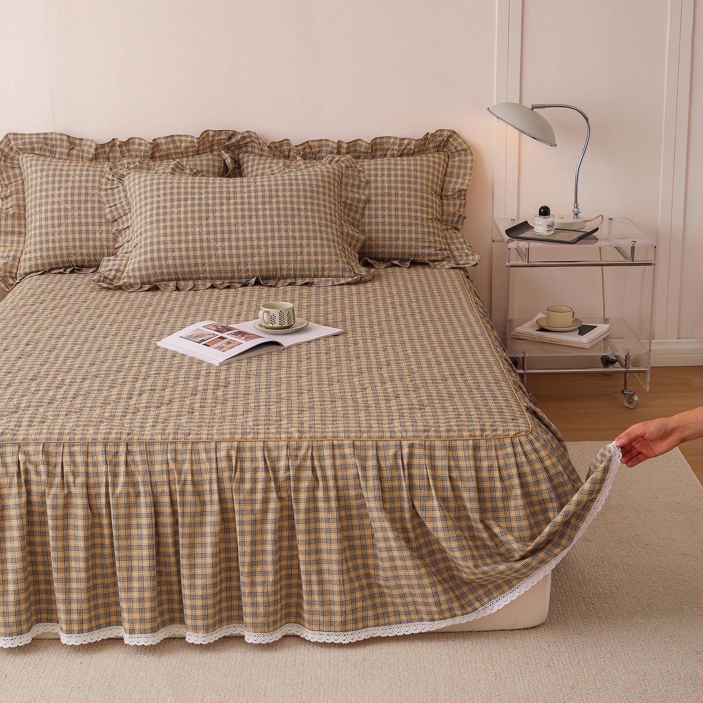 The Toasted Hearth Ensemble | 40s Quilted Bed Linen