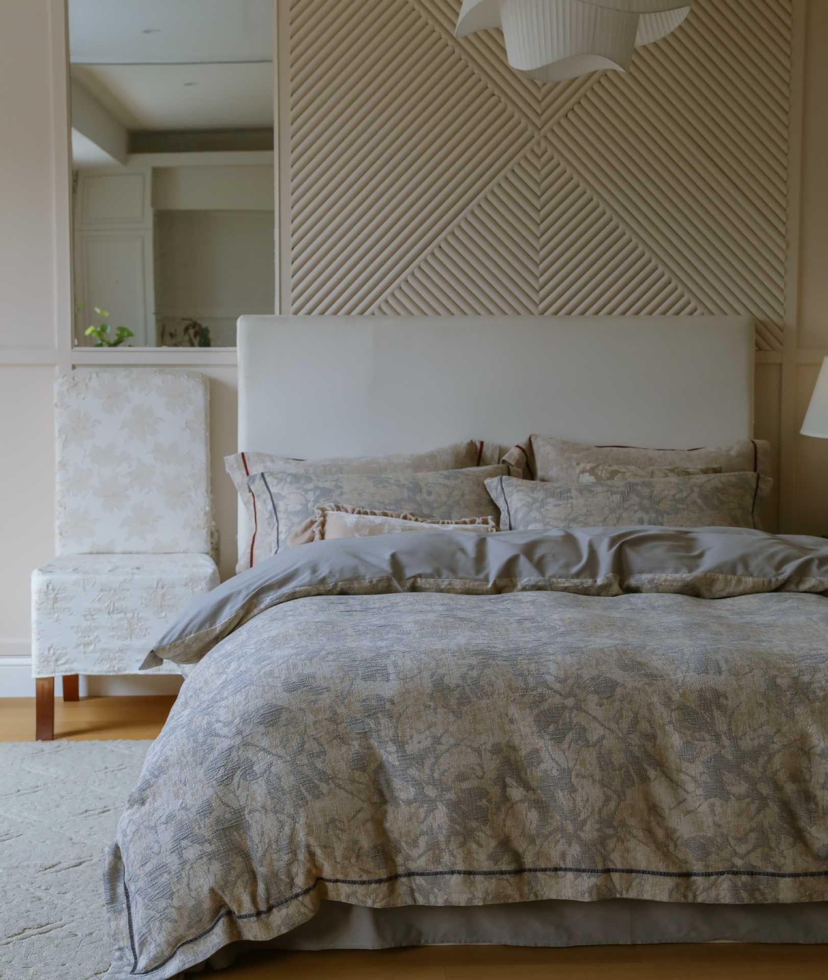 The Sculpted Trace | Embossed Jacquard Bed Linen