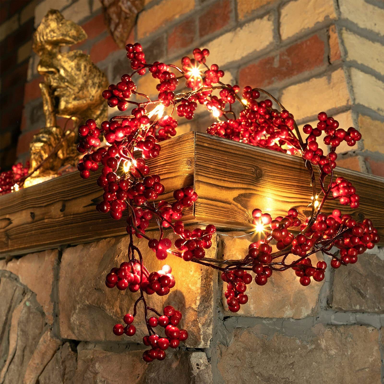 Red Berry Christmas Garland – 1.8 m Decorative Accent