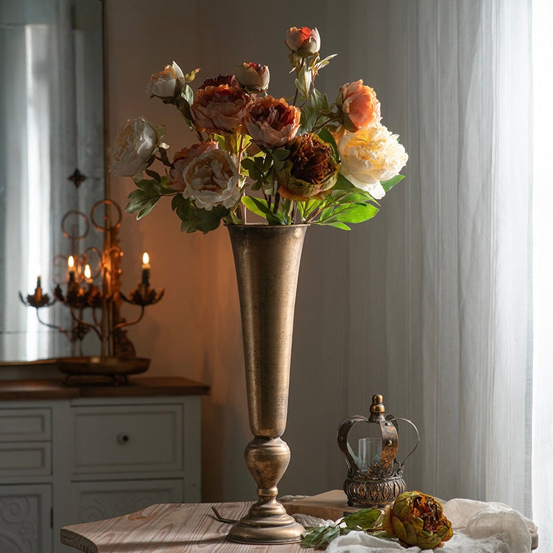 Golden Heritage Tall Vase – Antique Elegance for Refined Interiors Berriscent