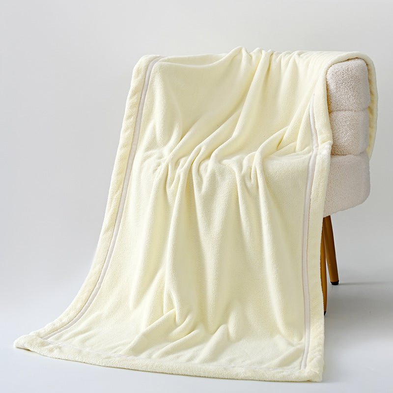 LuxeCloud Bath Towel – 170 × 90 cm, Antibacterial Fibre Blend Berriscent