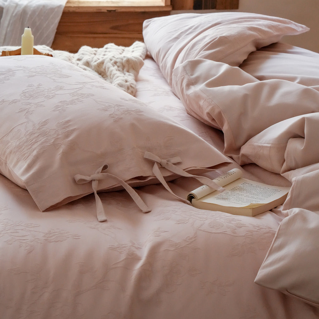 Blush Fleur Jacquard Cotton Bedding Set Berriscent
