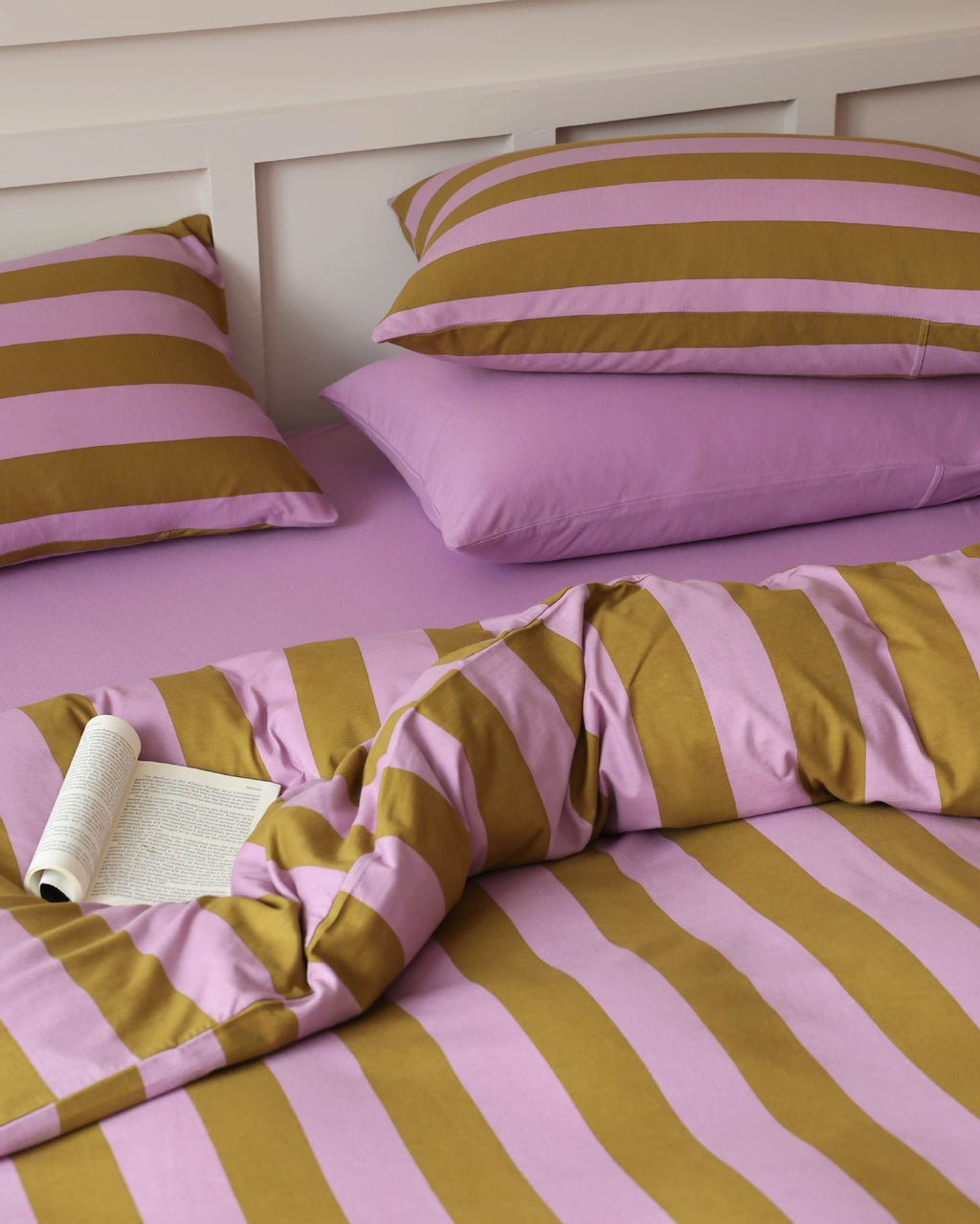 Soft Stripe Cotton Bedding Set — Lilac & Olive Berriscent