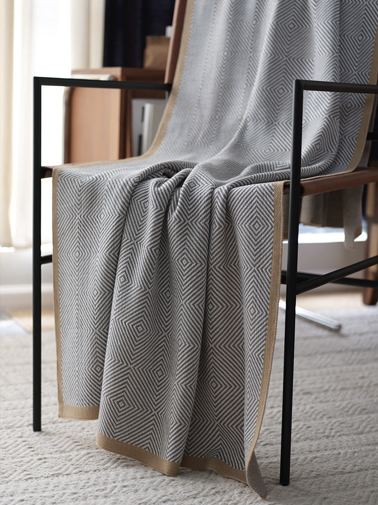 Linear Echo Geometric Throw Blanket Berriscent