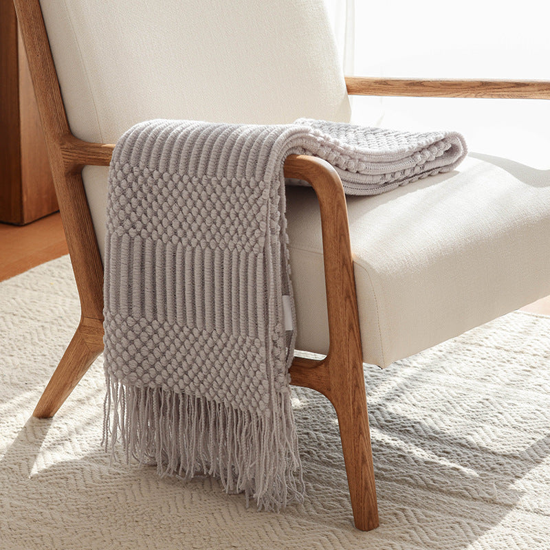 Textured Woven Fringe Throw in Acrylic Fibre Berriscent