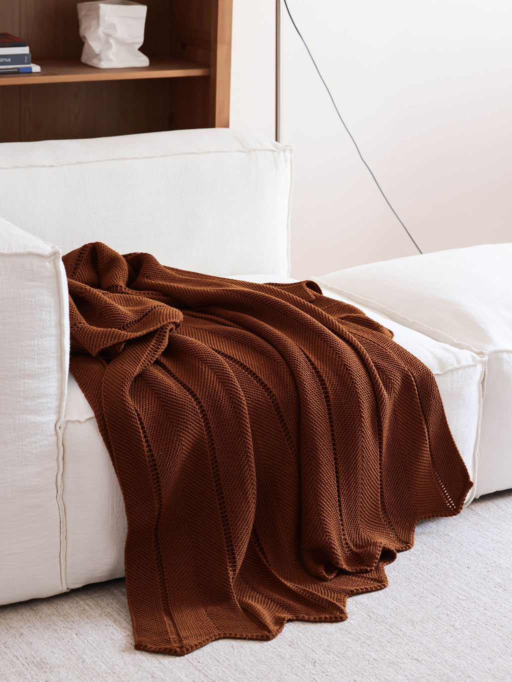  Elegant Textured Acrylic Throw Berriscent