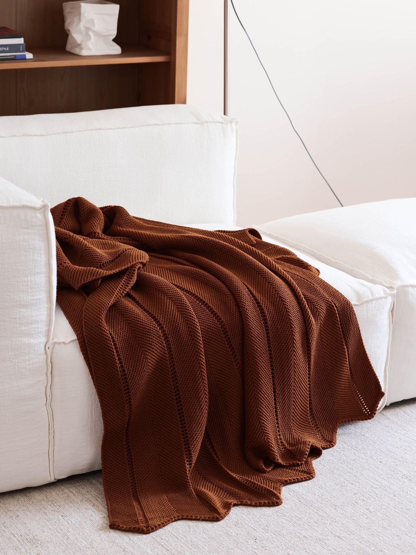  Elegant Textured Acrylic Throw Berriscent