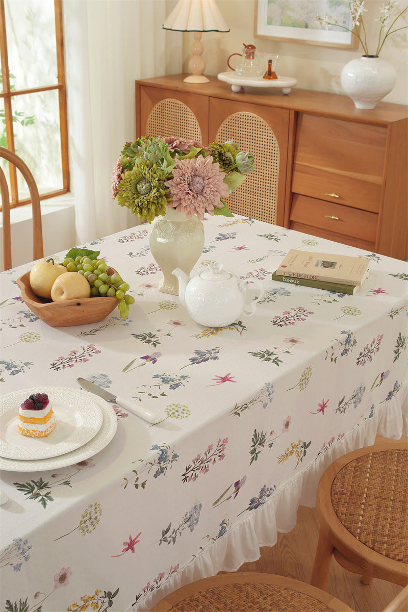 Cottage Bloom Cotton Tablecloth Berriscent