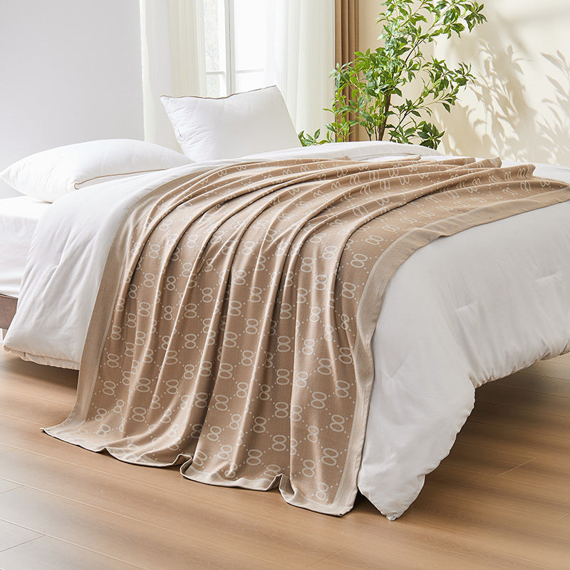 Eterna Patterned Throw – Subtle Luxury in Soft Jacquard Weave Berriscent 