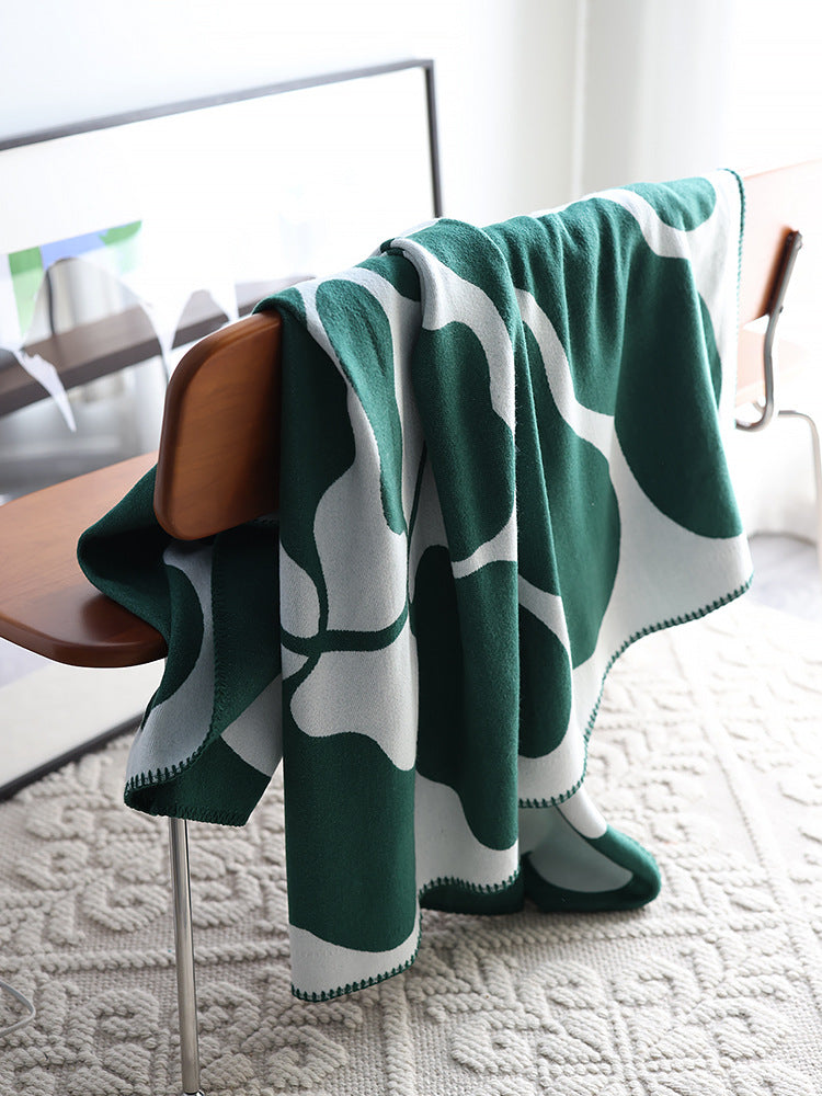 Organic Flow Throw Blanket Berriscent