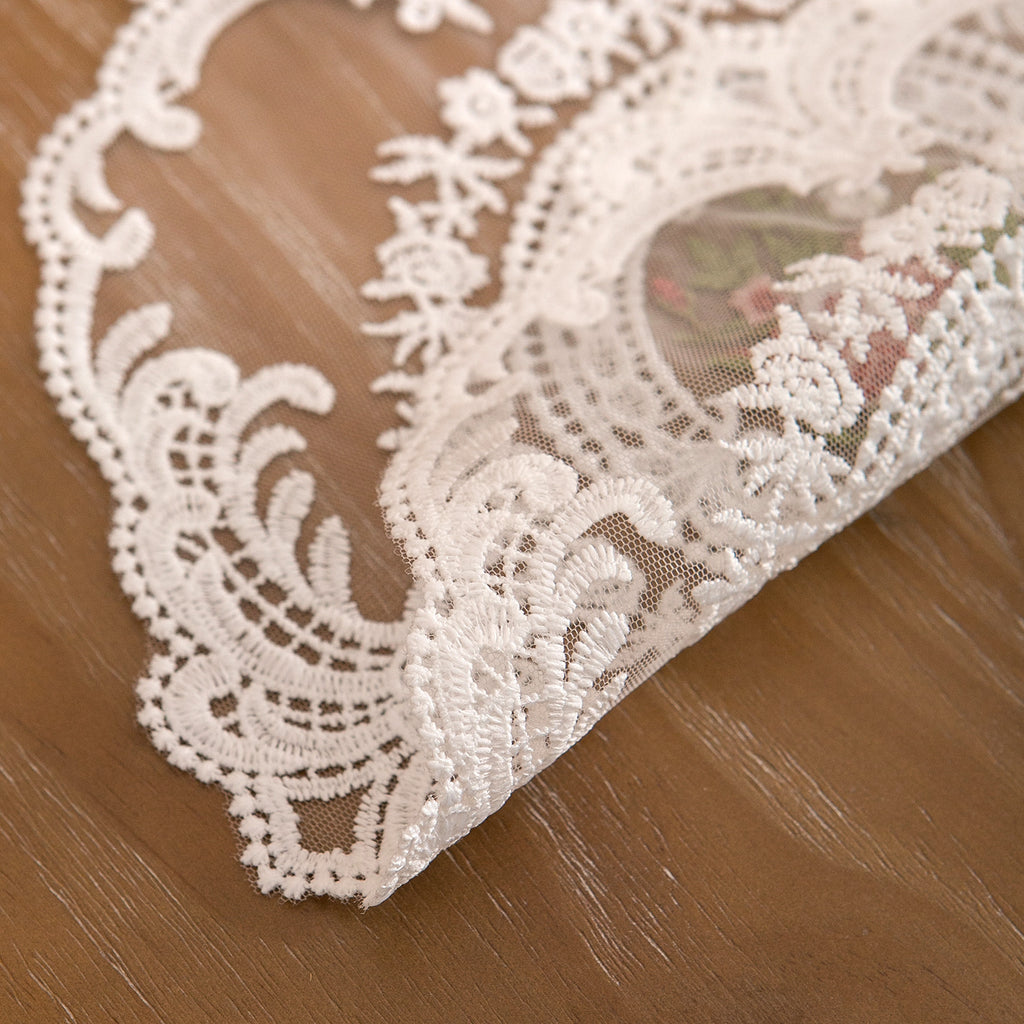 Rosette Embroidered Lace Placemat Berriscent