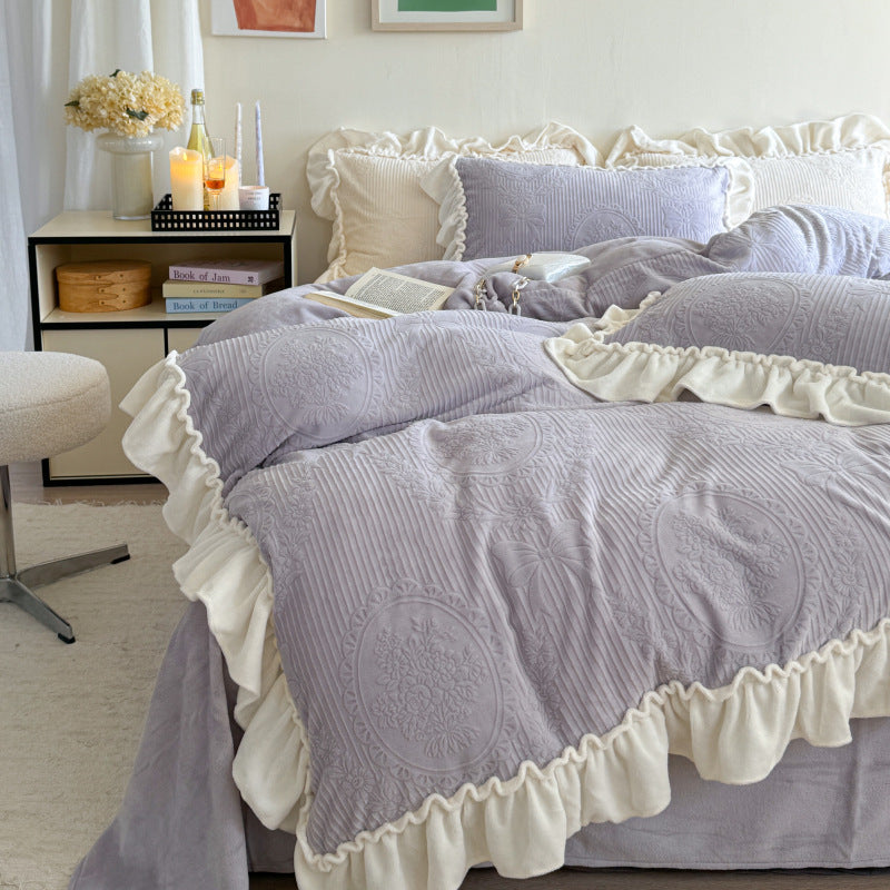 Velvet Bloom Embossed Bedding Set (4-Piece Set) Berriscent