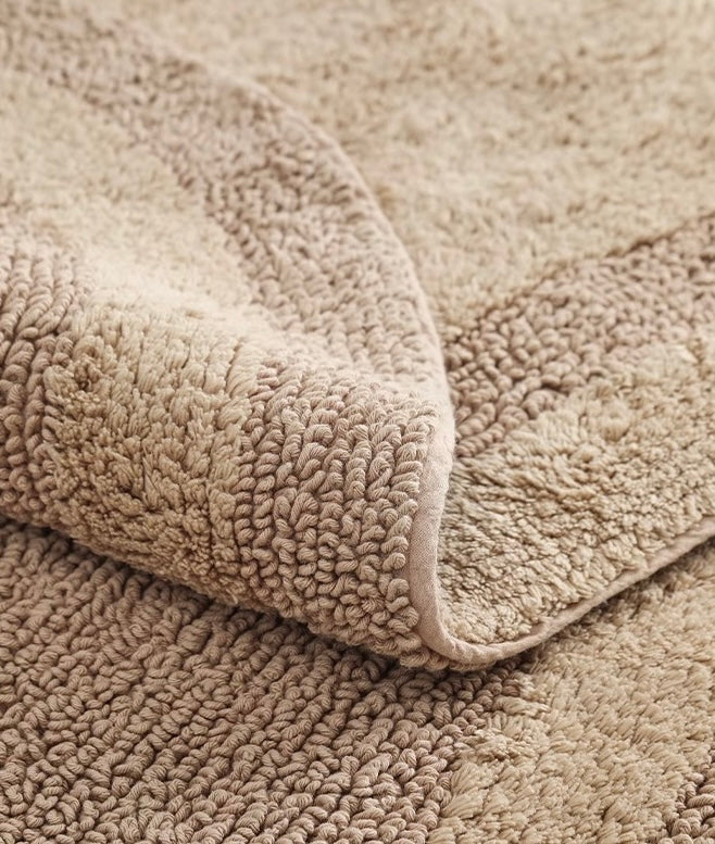 The Cosy Oval Cotton Bath Mat Berriscent
