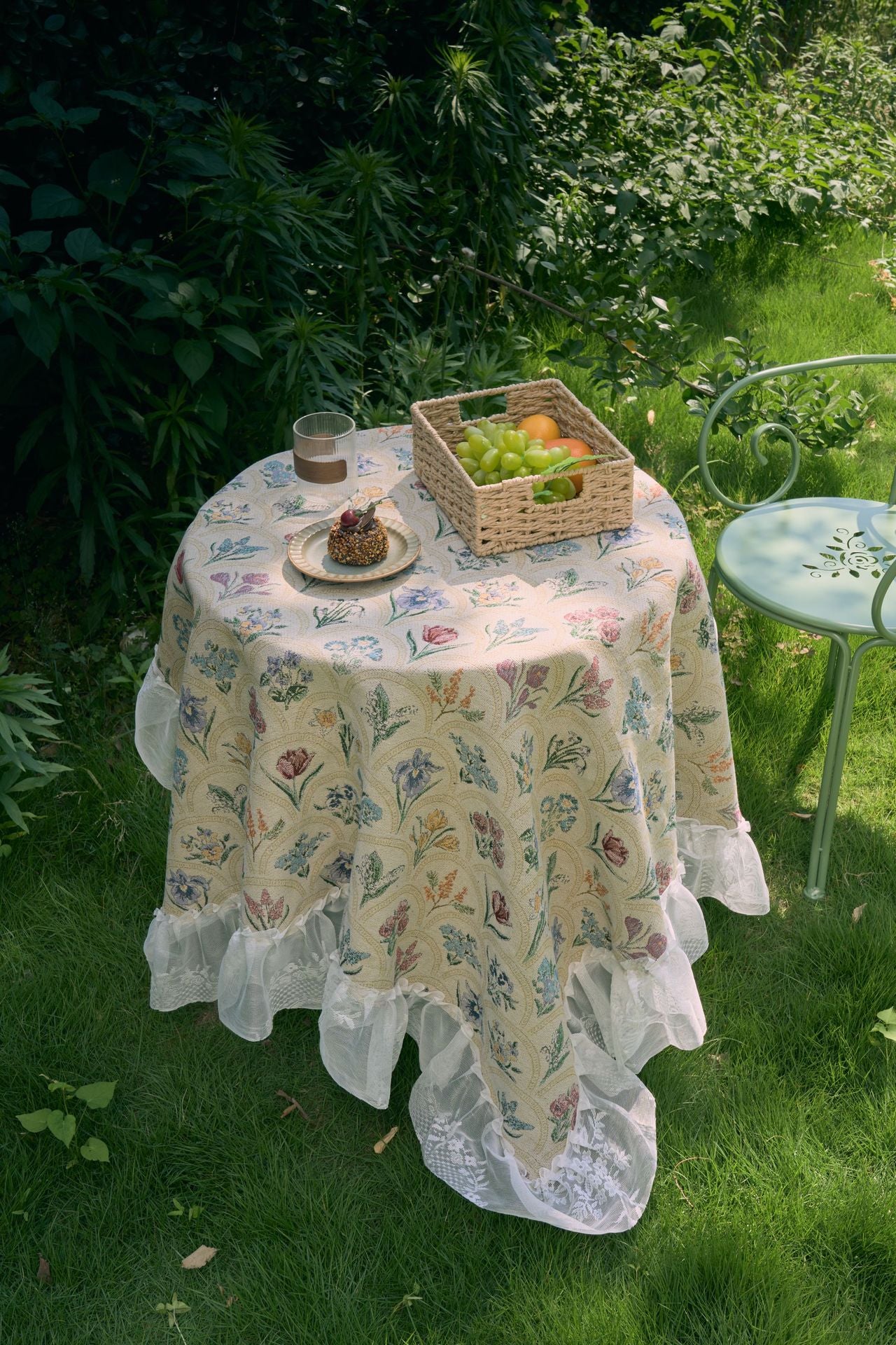 The Garden Veil | Cotton Blend Tablecloth