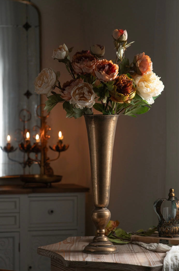 Golden Heritage Tall Vase – Antique Elegance for Refined Interiors Berriscent