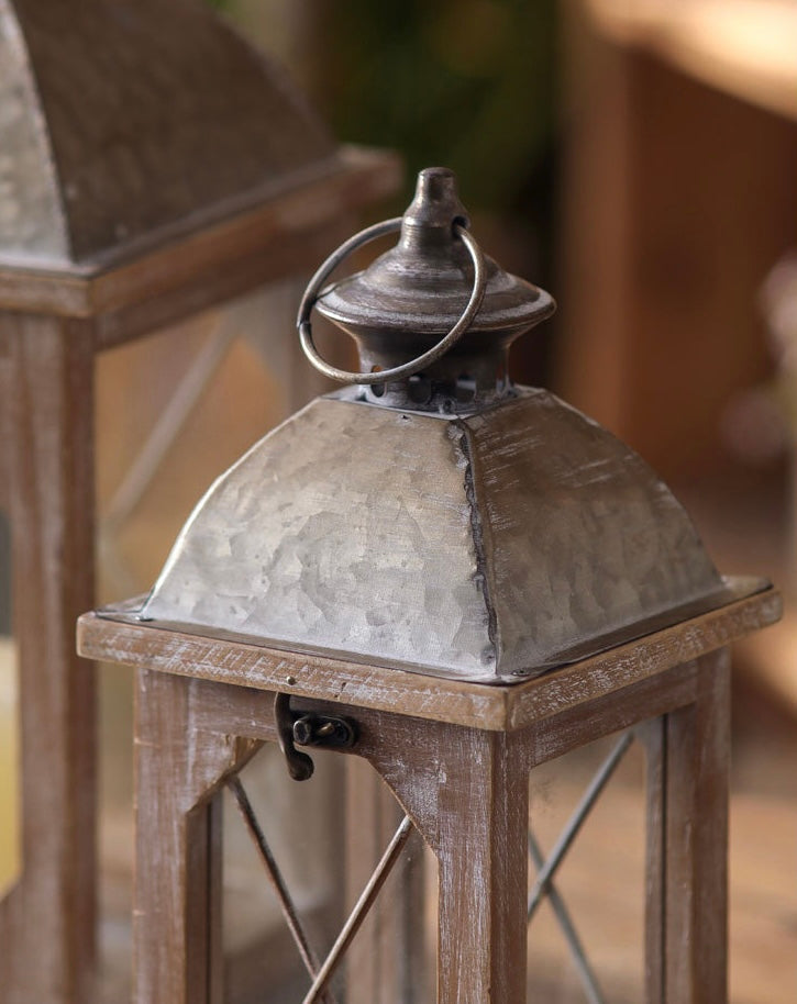 Rustic Wood & Metal Lantern Berriscent