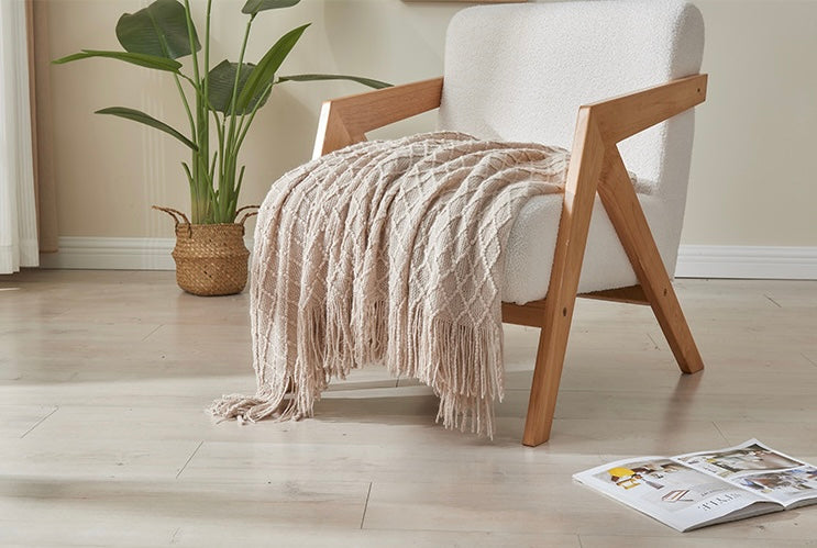 Solea Textured Throw – Soft Woven Elegance with Fringe Detail Berriscent